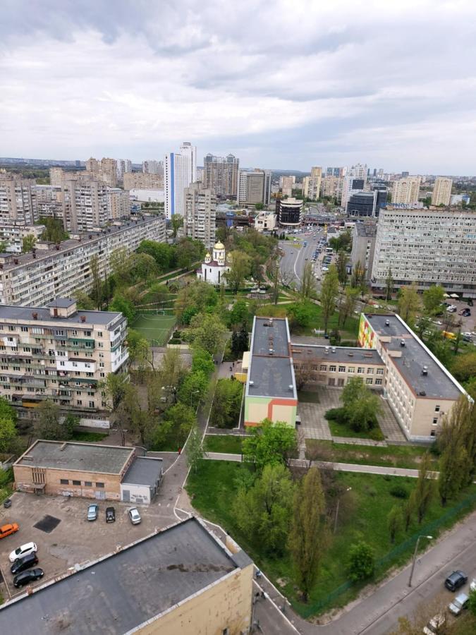 Видовая студия на 22 этаже рядом с м Левобережная Киев Экстерьер фото