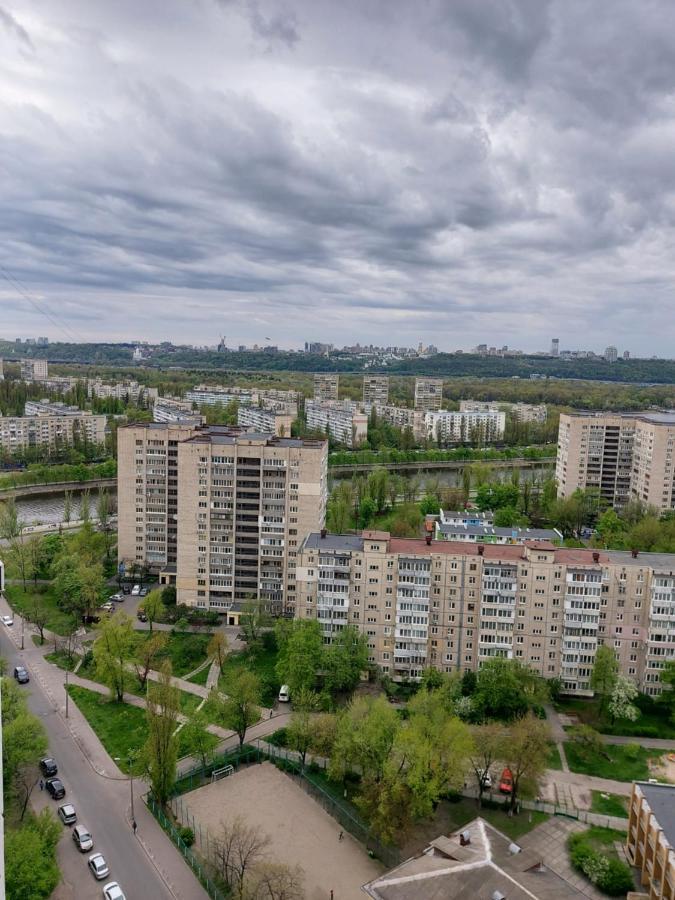 Видовая студия на 22 этаже рядом с м Левобережная Киев Экстерьер фото
